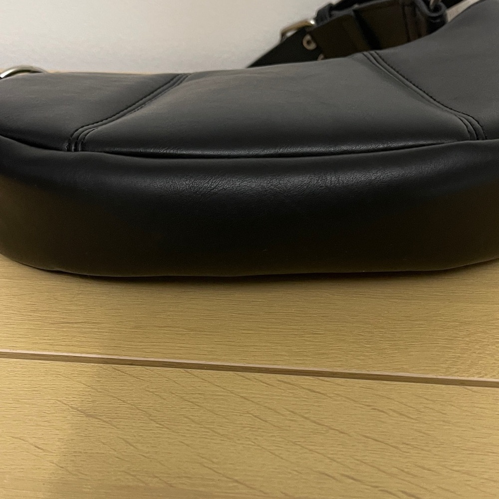 Lucky Brand Black Leather Shoulder Bag - Picture 6 of 10